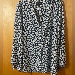 Lane Bryant (18) Black and White with blue dot Patterned V-Beck Button-up Blouse